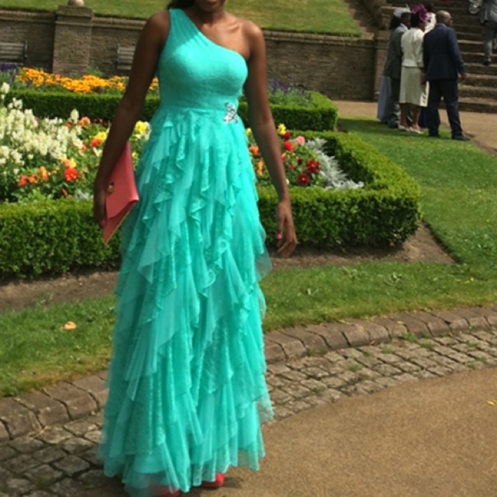 Daytime or nighttime dress depending on event